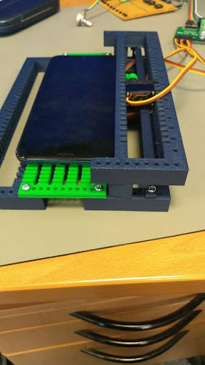 Stacked servo ladder